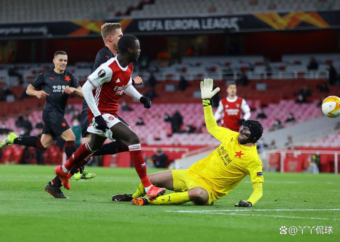 英雄联盟-欧冠国际比赛日再迎强敌，成都蓉城防线松动，主帅态度——媒体盛赞，轮换策略成焦点的简单介绍